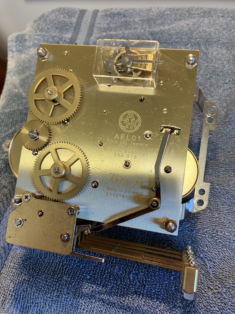 Kienninger movement detail